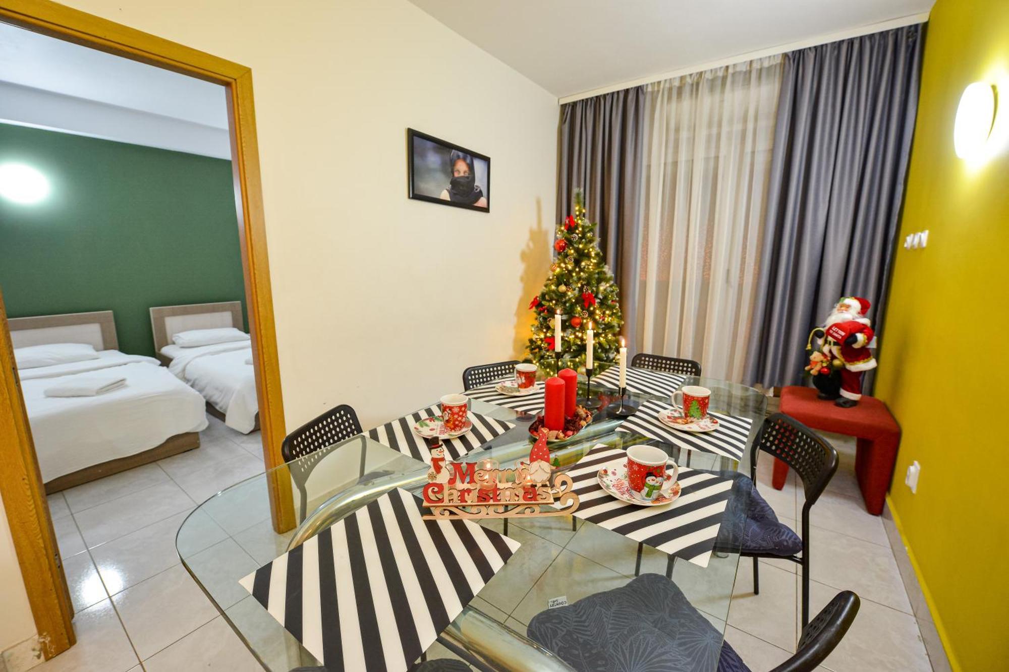 The Lincoln Suites - Central Shabbat Friendly Apartments Bucharest Exterior photo