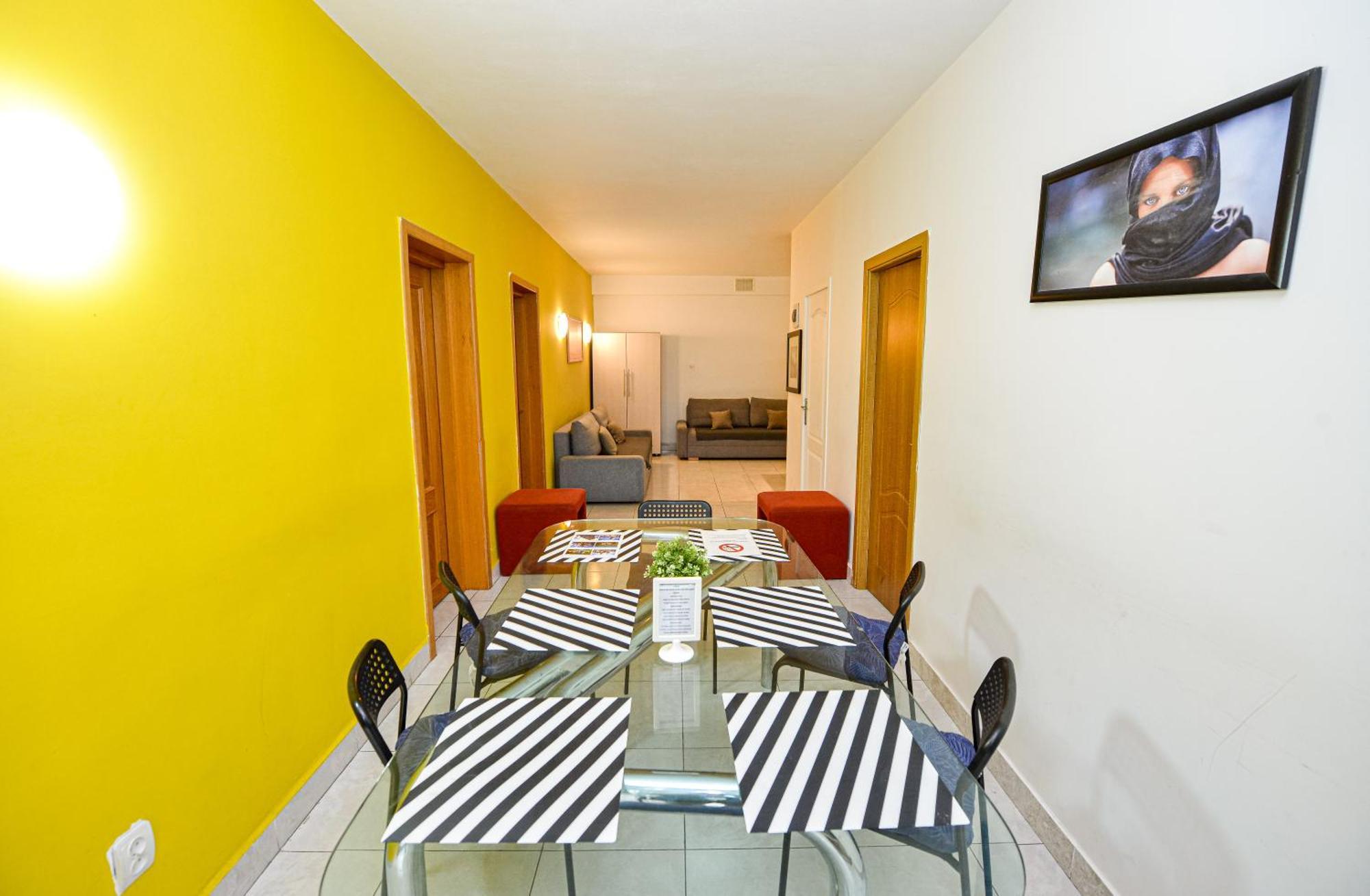 The Lincoln Suites - Central Shabbat Friendly Apartments Bucharest Exterior photo
