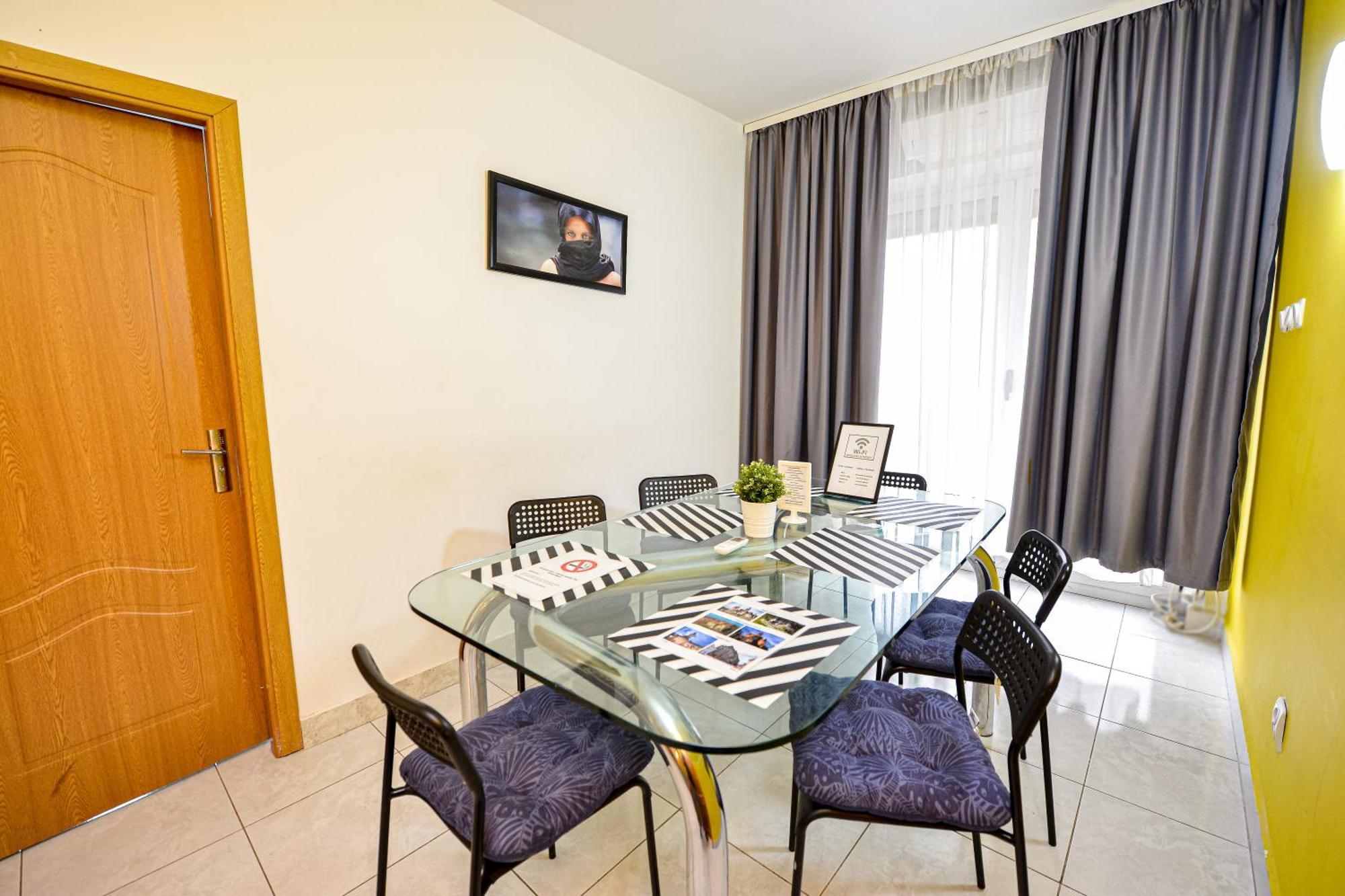 The Lincoln Suites - Central Shabbat Friendly Apartments Bucharest Exterior photo