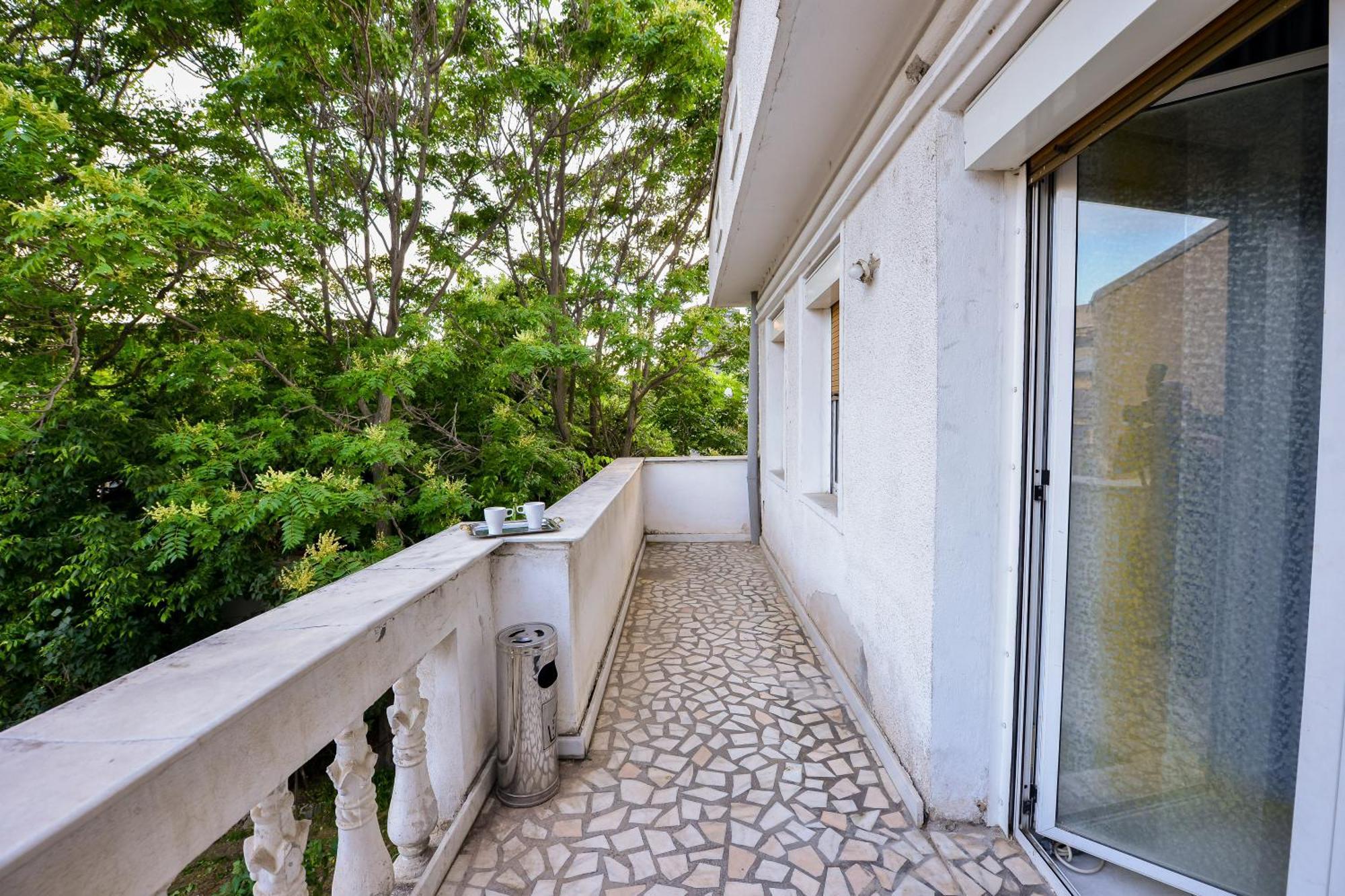 The Lincoln Suites - Central Shabbat Friendly Apartments Bucharest Exterior photo